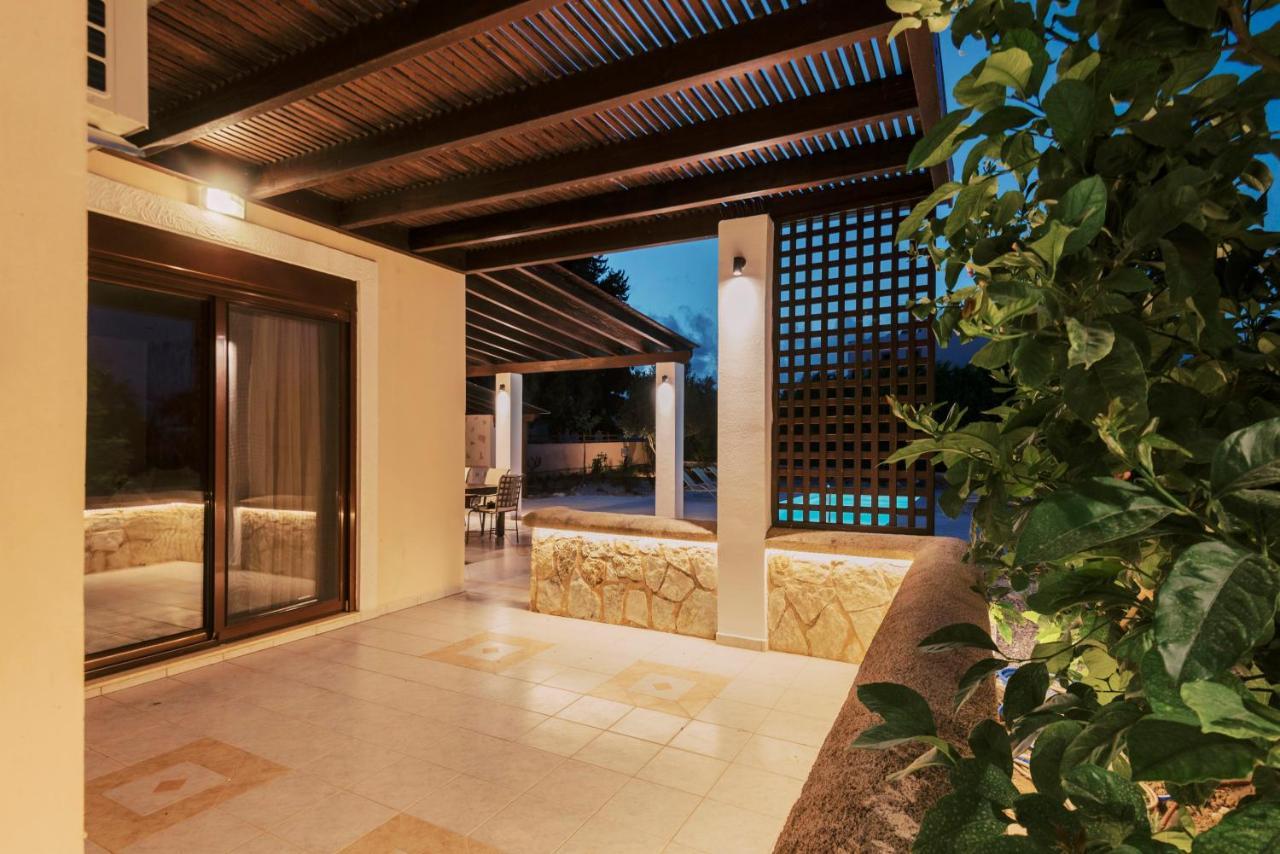 Villa Maribia With Private Pool Gennadi Exterior foto